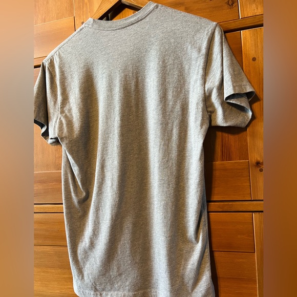 Vexil tshirt grey in color with a black design sized small - Picture 3 of 3